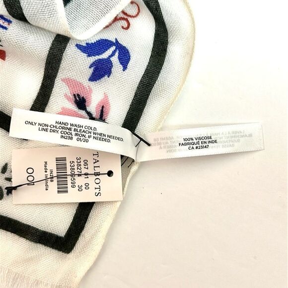 NWT Talbots Oblong Scarf Viscose Watercolor Paisley White Blue Red 27x72” - Picture 10 of 10